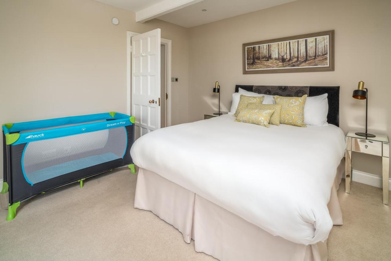 Castle Properties:Eton-The College 윈저 외부 사진
