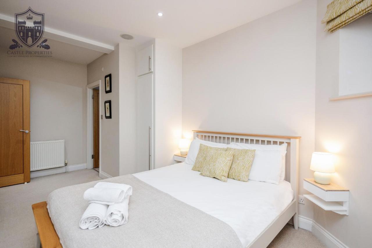Castle Properties:Eton-The College 윈저 외부 사진