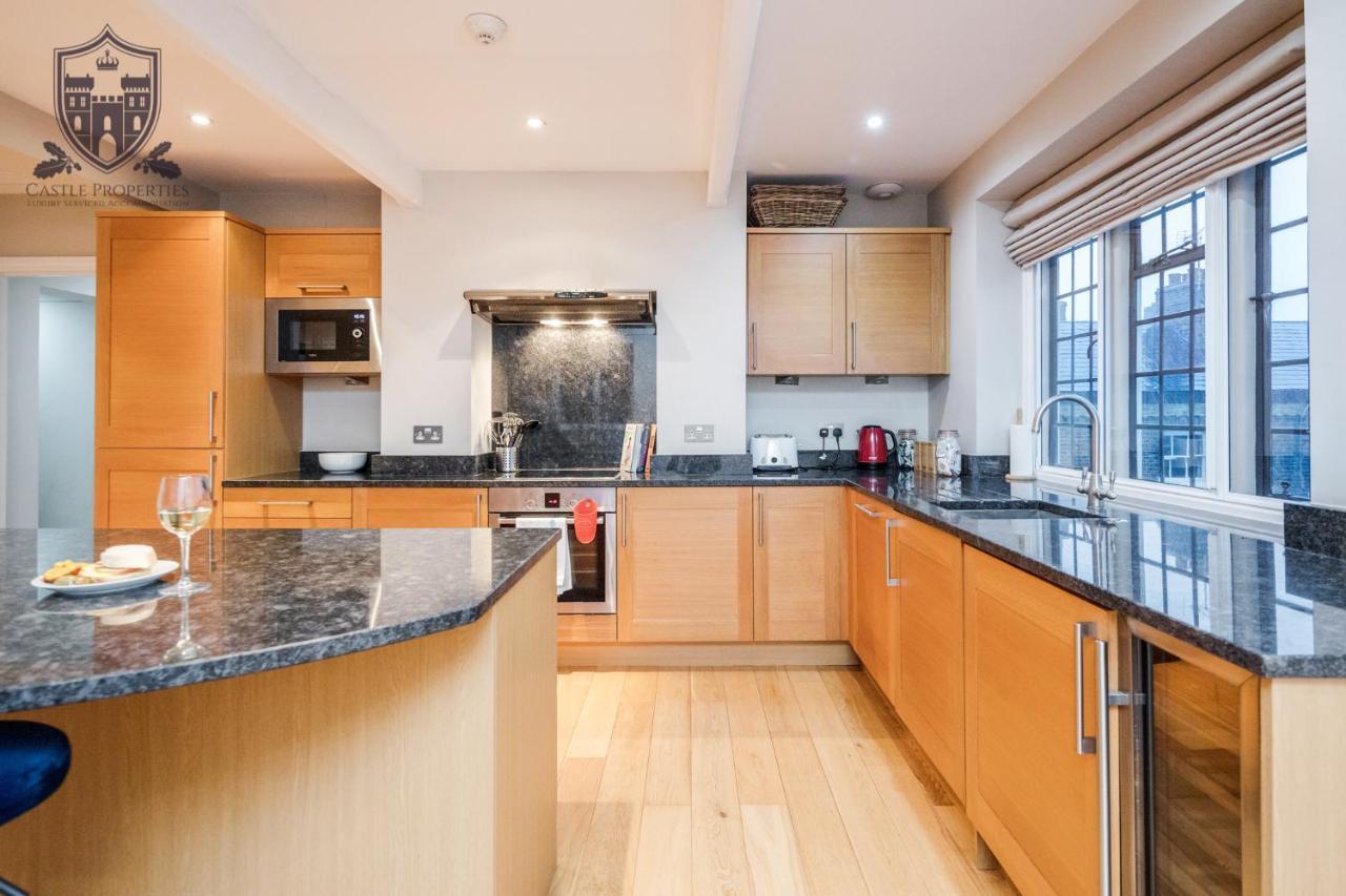 Castle Properties:Eton-The College 윈저 외부 사진